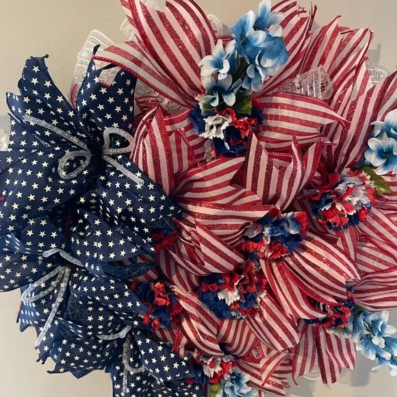 American Flag Ribbon Wreath -July 4th-Ribbons - Summer Wreath Light weigh